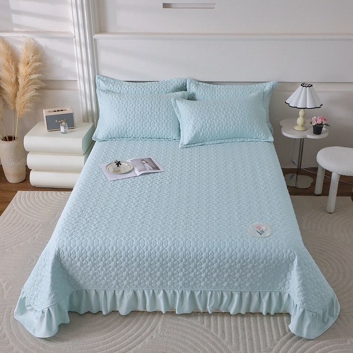 91家纺网 家纺一手货源 找家纺 佳梦家纺 2024新款花边天丝床盖三件套 冰雪绸天丝-清新绿