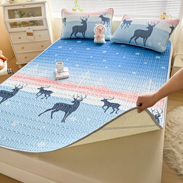 91家纺网 家纺一手货源 找家纺 东宇床垫 2025新款A类凉感丝乳胶成人凉席 一路相伴