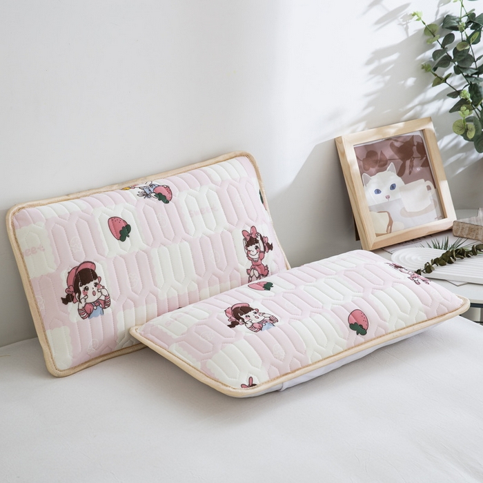 91家纺网 家纺一手货源 找家纺 纽乐家纺 2024新款儿童乳胶枕套 邻家莓香