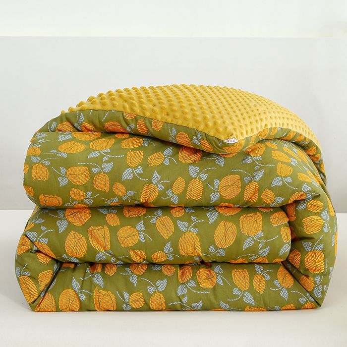 91家纺网 家纺一手货源 找家纺 江山被业 2025新款棉麻双层纱豆豆绒被芯 秋日