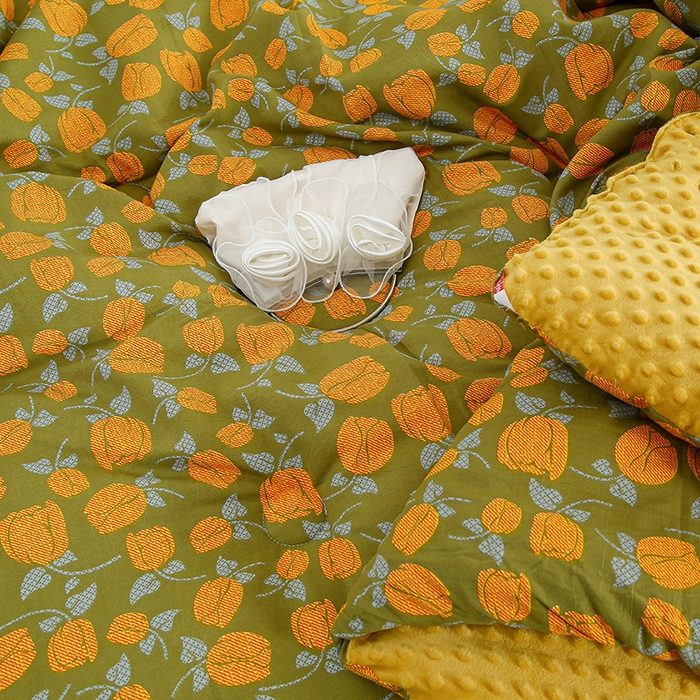 91家纺网 家纺一手货源 找家纺 江山被业 2025新款棉麻双层纱豆豆绒被芯 秋日