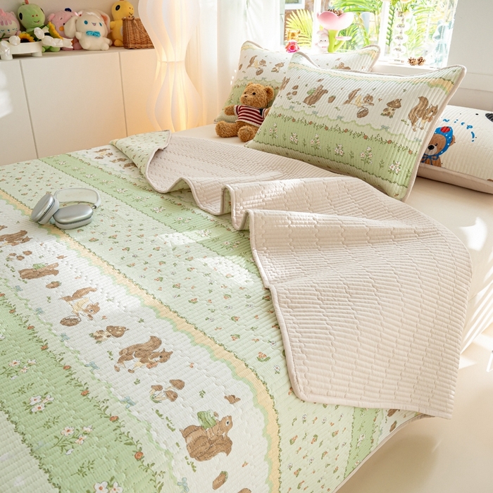 91家纺网 家纺一手货源 找家纺 X猫先生床笠 2025新款全棉床盖床单小清新夹棉床盖炕盖套件跑量款（暖光场景图） 松鼠森林