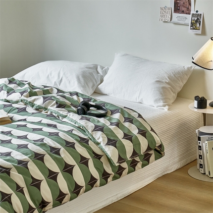 91家纺网 家纺一手货源 找家纺 窝米 2024新款全棉13370印花单品系列--被套 大西洋绿被套