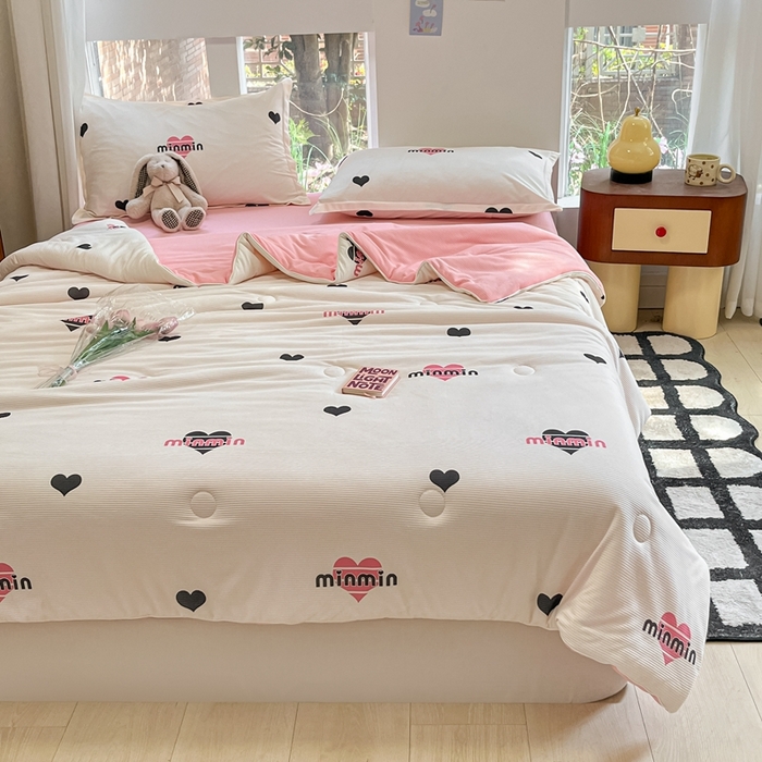 91家纺网 家纺一手货源 找家纺 吉祥家纺 2024新款华夫格夏被床笠四件套 爱心MM 白