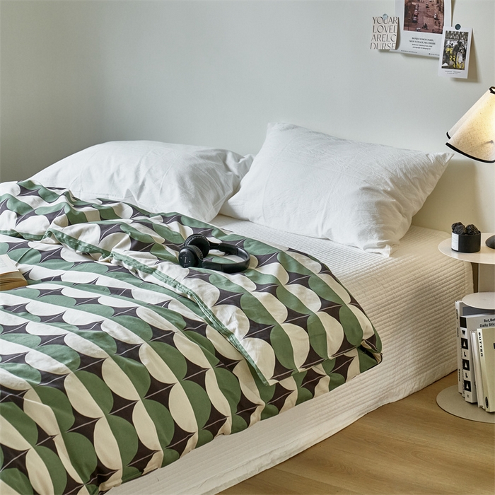 91家纺网 家纺一手货源 找家纺 窝米 2024新款全棉13370印花单品系列--被套 大西洋绿被套