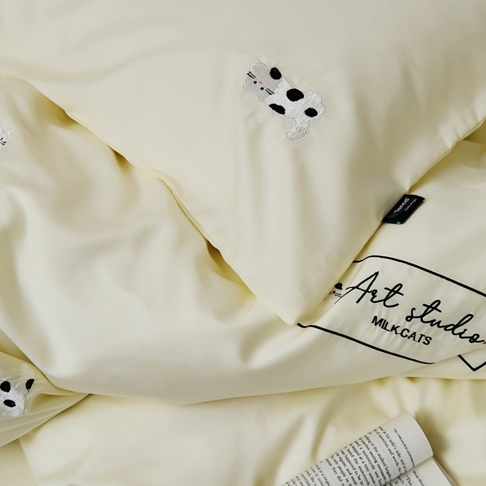 91家纺网 家纺一手货源 找家纺 荣轩家居 2024新款天丝棉刺绣四件套  波点猫-浅米黄