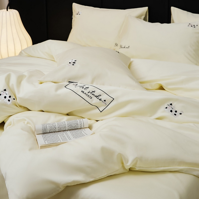 91家纺网 家纺一手货源 找家纺 荣轩家居 2024新款天丝棉刺绣四件套  波点猫-浅米黄