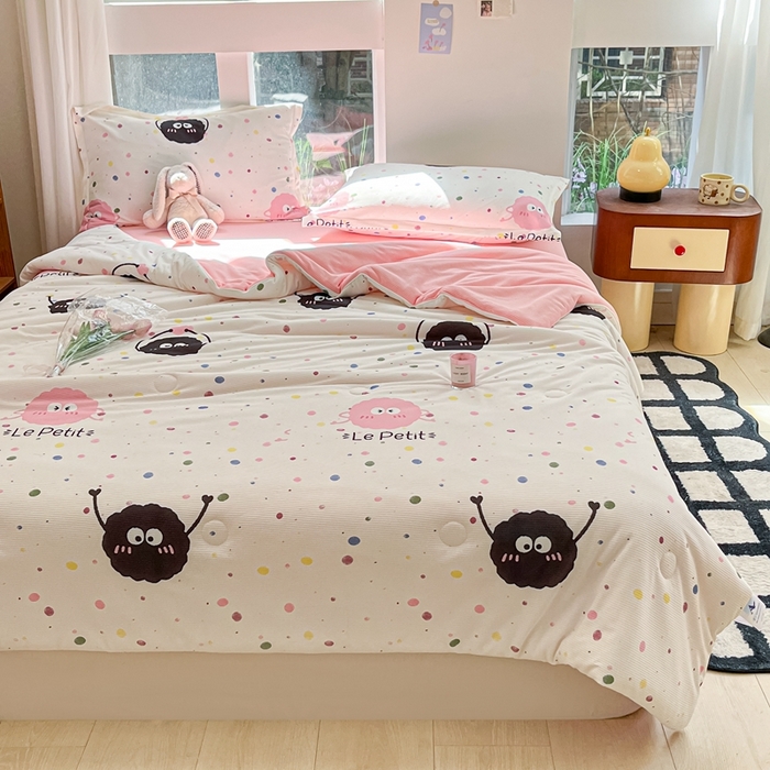 91家纺网 家纺一手货源 找家纺 吉祥家纺 2024新款华夫格夏被床笠四件套 彩色煤球 粉