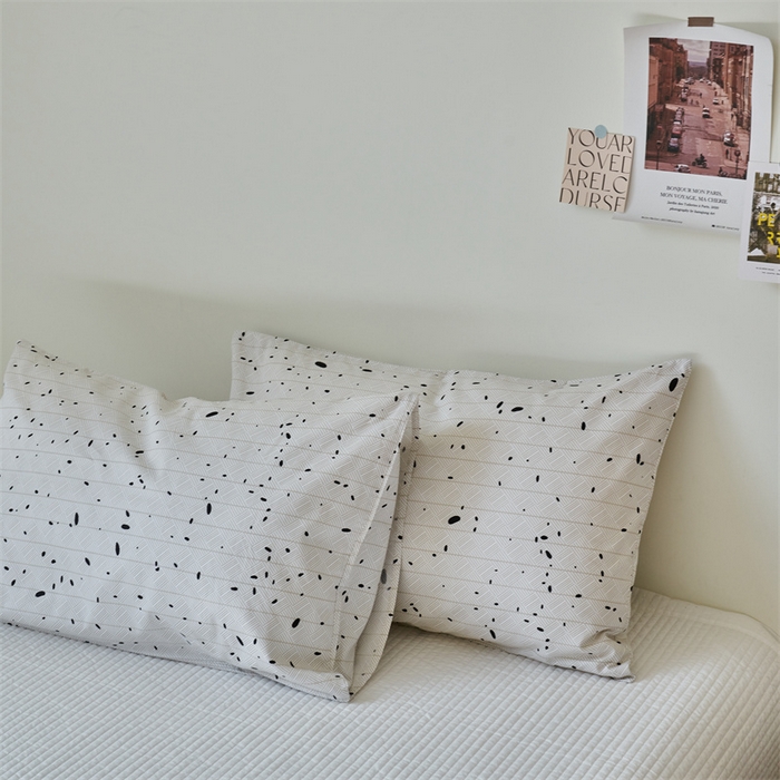 91家纺网 家纺一手货源 找家纺 窝米 2024新款全棉13370印花单品系列--枕套 平行时空枕套