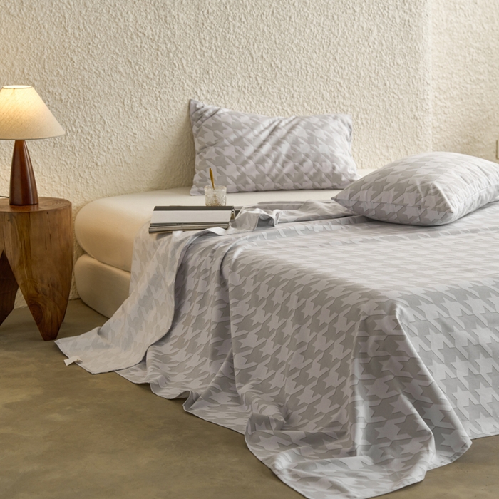 91家纺网 家纺一手货源 找家纺 小懒猪 2024新品全棉纯棉老粗布单品床单 千鸟格灰