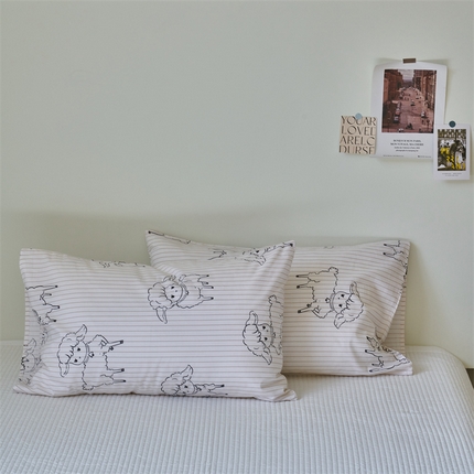 91家纺网 家纺一手货源 找家纺 窝米 2024新款全棉13370印花单品系列--枕套 羊咩咩枕套