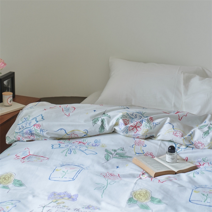 91家纺网 家纺一手货源 找家纺 窝米 2024新款全棉13370印花单品系列--被套 浮蝶儿绿被套