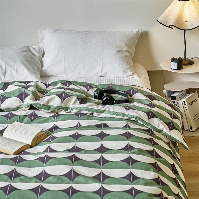 91家纺网 家纺一手货源 找家纺 窝米 2024新款全棉13370印花单品系列--被套 大西洋绿被套