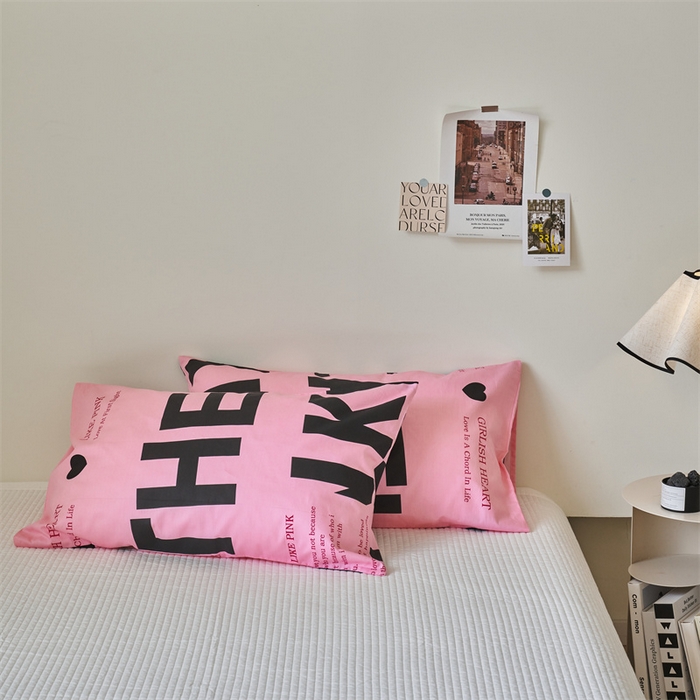 91家纺网 家纺一手货源 找家纺 窝米 2024新款全棉13370印花单品系列--枕套 练习粉枕套