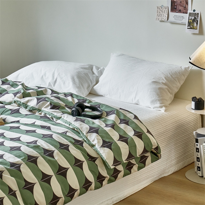 91家纺网 家纺一手货源 找家纺 窝米 2024新款全棉13370印花单品系列--被套 大西洋绿被套