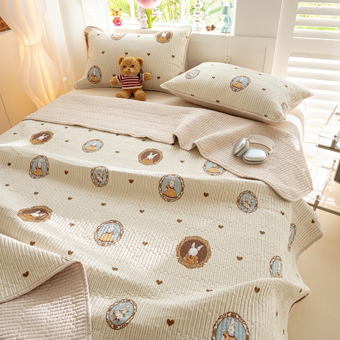 91家纺网 家纺一手货源 找家纺 X猫先生床笠 2025新款全棉床盖床单小清新夹棉床盖炕盖套件跑量款（暖光场景图） 蒙娜丽兔