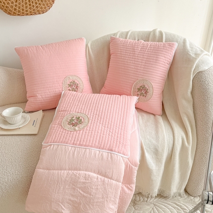 91家纺网 家纺一手货源 找家纺 （总）番茄 2025新款韩版绗缝棉多功能抱枕被