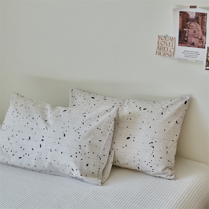 91家纺网 家纺一手货源 找家纺 窝米 2024新款全棉13370印花单品系列--枕套 平行时空枕套