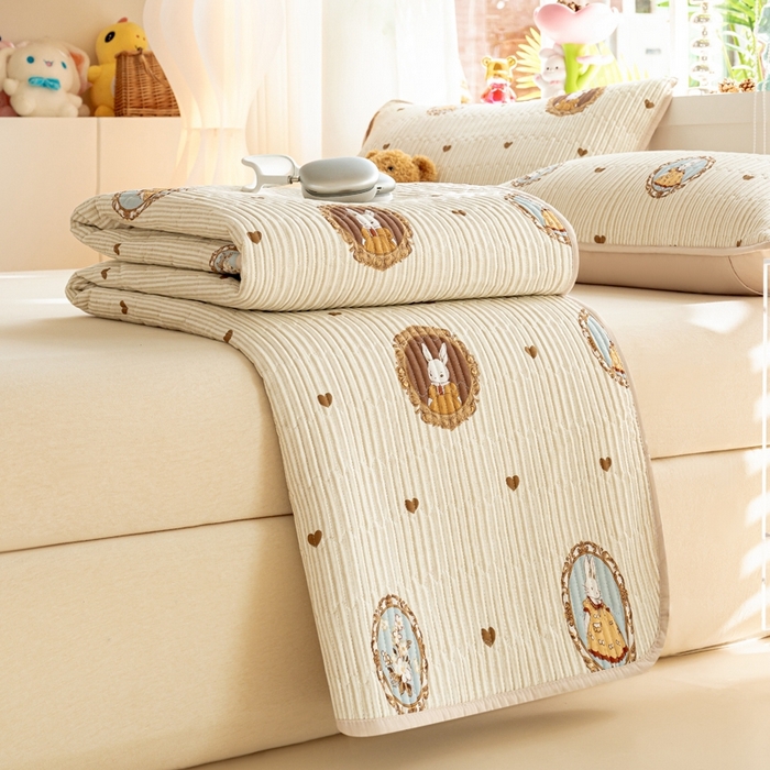 91家纺网 家纺一手货源 找家纺 X猫先生床笠 2025新款全棉床盖床单小清新夹棉床盖炕盖套件跑量款（暖光场景图） 蒙娜丽兔