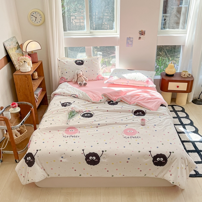 91家纺网 家纺一手货源 找家纺 吉祥家纺 2024新款华夫格夏被床笠四件套 彩色煤球 粉