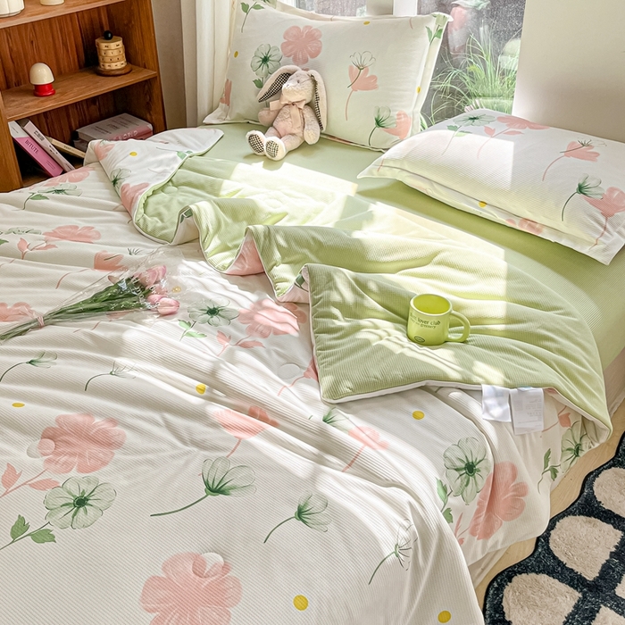 91家纺网 家纺一手货源 找家纺 吉祥家纺 2024新款华夫格夏被床笠四件套 微微南风 粉