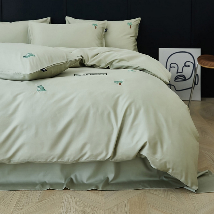 91家纺网 家纺一手货源 找家纺 荣轩家居 2024新款天丝棉刺绣四件套  小恐龙