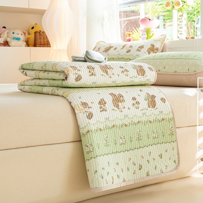 91家纺网 家纺一手货源 找家纺 X猫先生床笠 2025新款全棉床盖床单小清新夹棉床盖炕盖套件跑量款（暖光场景图） 松鼠森林