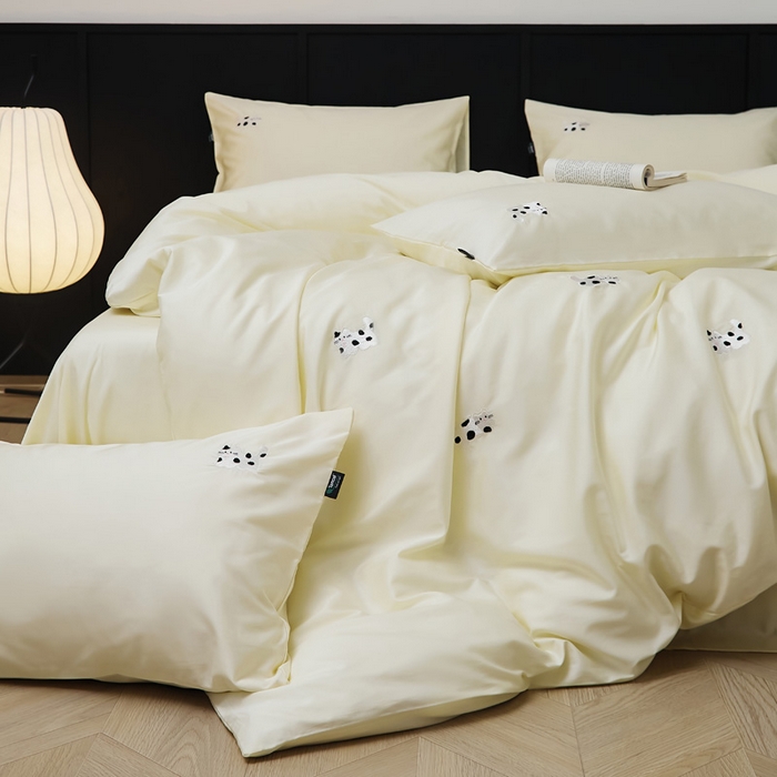 91家纺网 家纺一手货源 找家纺 荣轩家居 2024新款天丝棉刺绣四件套  波点猫-浅米黄
