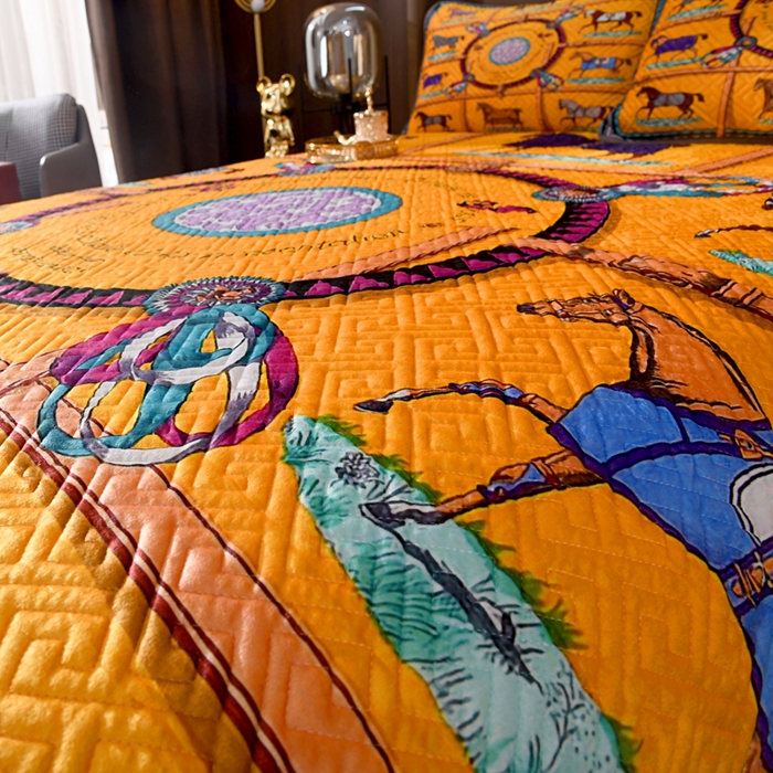 91家纺网 家纺一手货源 找家纺 爵仕家纺 2025新款A面宝宝绒B面磨毛布四季通用床盖 十骏马