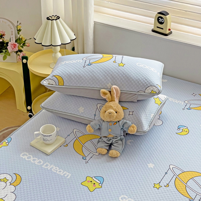 91家纺网 家纺一手货源 找家纺 大柏树 2025新款A类印花豆豆凉席 床笠款 星月夜