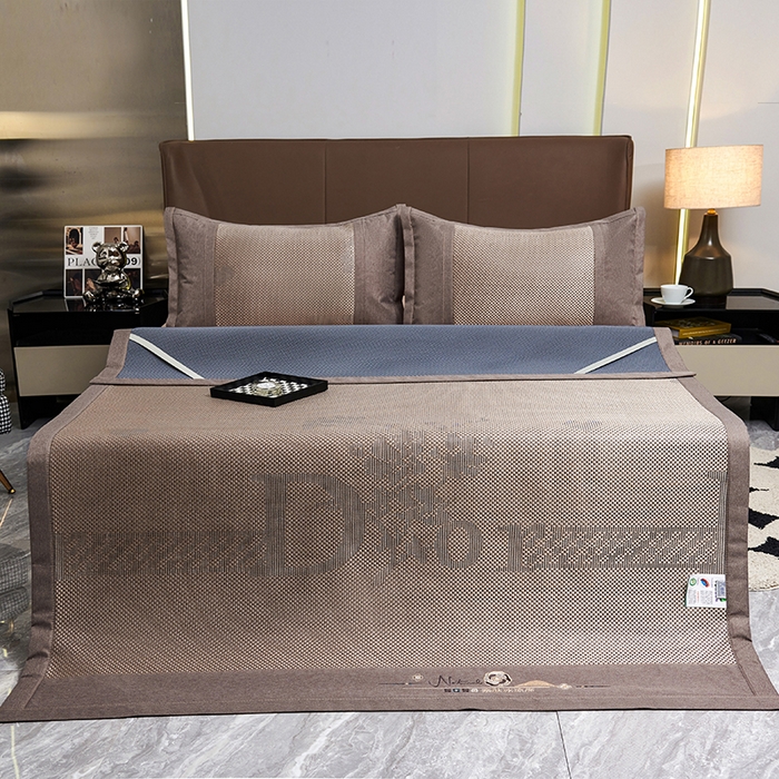 91家纺网 家纺一手货源 找家纺 优姿家纺 2024新款藤王重工刺绣加厚编制冰滕双凉席三件套 香槟