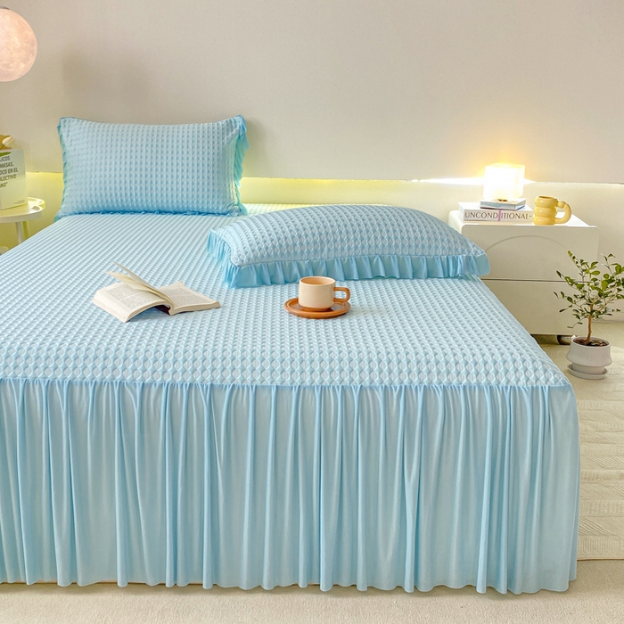 91家纺网 家纺一手货源 找家纺 卡派 2024新款凉豆豆冰丝软床裙 天空蓝