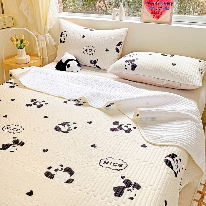 91家纺网 家纺一手货源 找家纺 澳梵家居 2024新款凉感丝软席软凉席床盖夏被四件套件 小熊猫