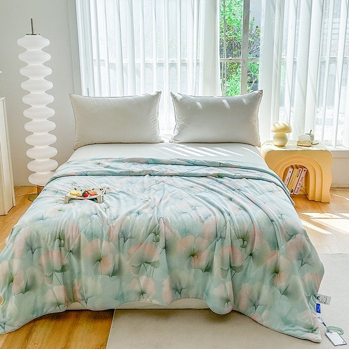 91家纺网 家纺一手货源 找家纺 佳居缘 2025新款A类全锦纶数码印花凉感夏被凉感丝夏被空调被 银杏叶