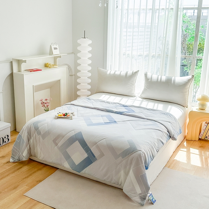 91家纺网 家纺一手货源 找家纺 佳居缘 2025新款A类全锦纶数码印花凉感夏被凉感丝夏被空调被 菱彩