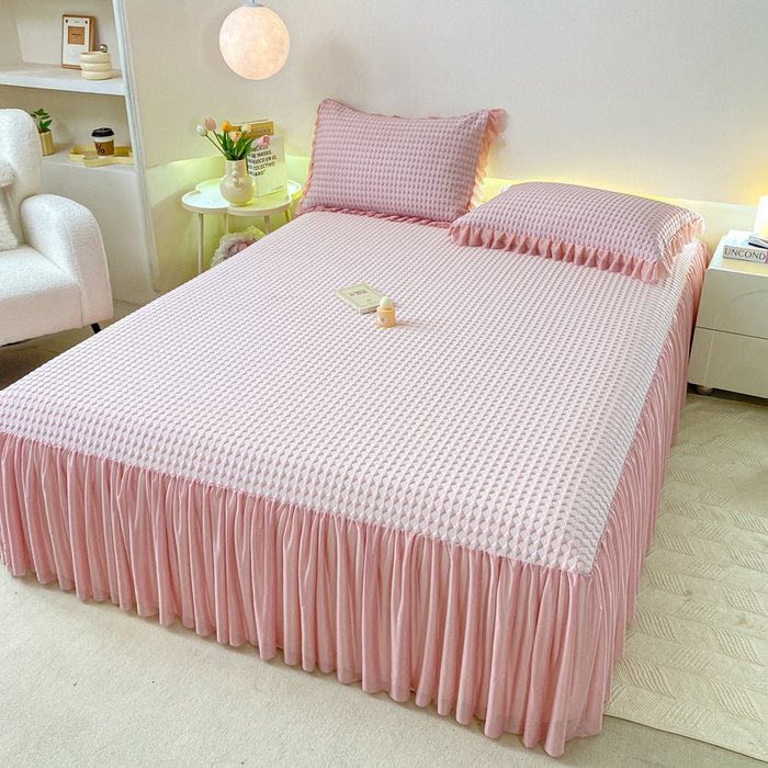 91家纺网 家纺一手货源 找家纺 卡派 2024新款凉豆豆冰丝软床裙 优雅粉