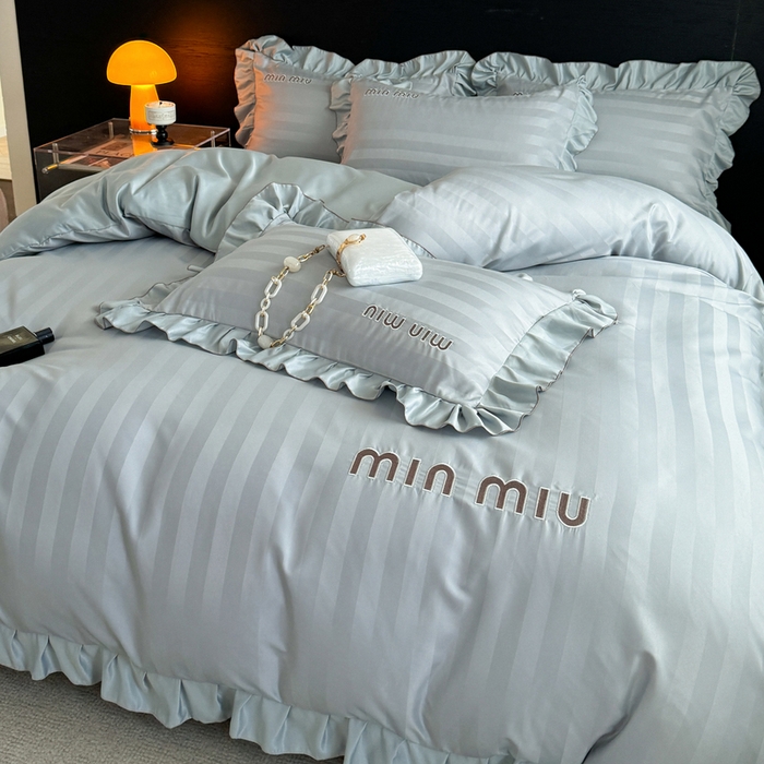 91家纺网 家纺一手货源 找家纺 优悦生活馆 2024新款冰丝刺绣荷叶边四件套-秘境 秘境-银灰