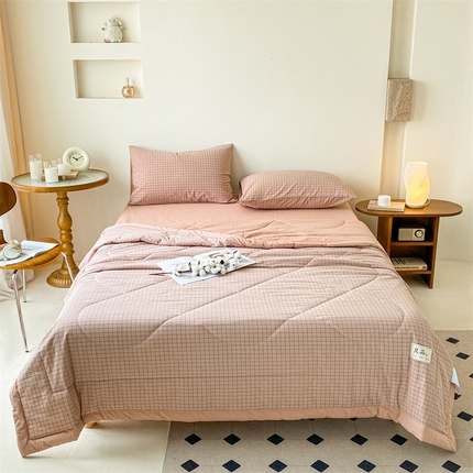 91家纺网 家纺一手货源 找家纺 寐眠 2024新款色织全棉水洗棉单夏被夏被四件套单品系列 小粉格