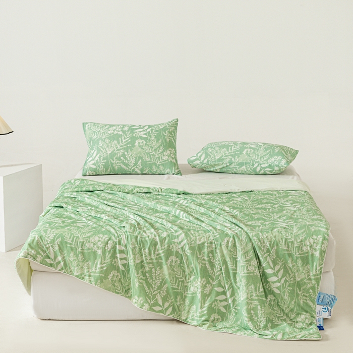 91家纺网 家纺一手货源 找家纺 佳居缘 发2024新款A类印花冰氨凉感夏被 绿叶