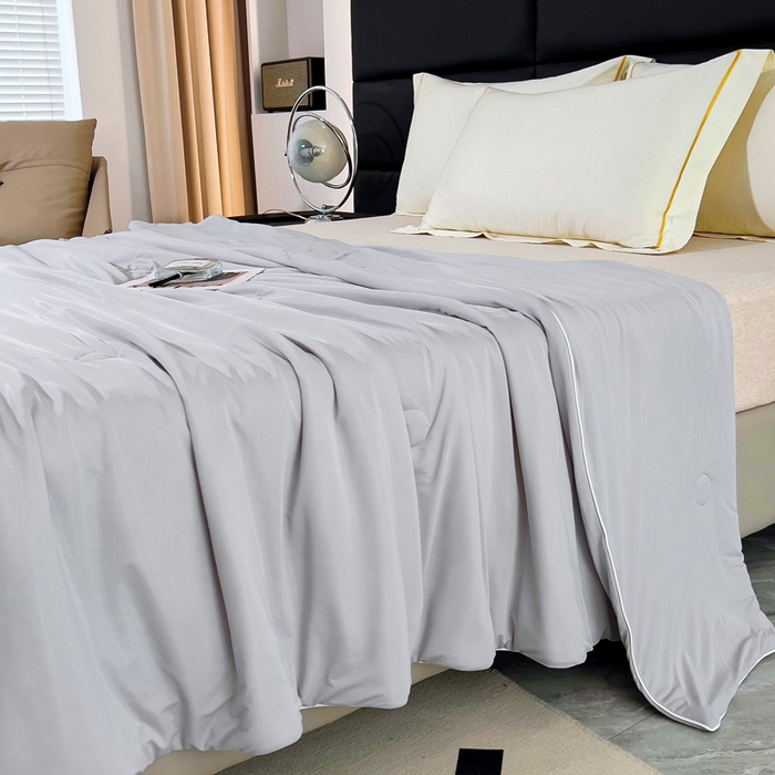 91家纺网 家纺一手货源 找家纺 情煊家纺 2024新款纯色凉感丝夏被 浅灰