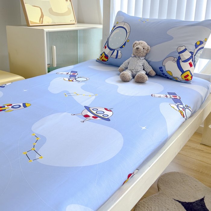 91家纺网 家纺一手货源 找家纺 金鑫汇 2024新款全棉卡通印花学生床垫套床笠系列 星际穿越