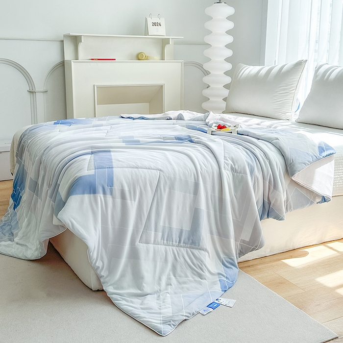 91家纺网 家纺一手货源 找家纺 佳居缘 2025新款A类全锦纶数码印花凉感夏被凉感丝夏被空调被 菱彩