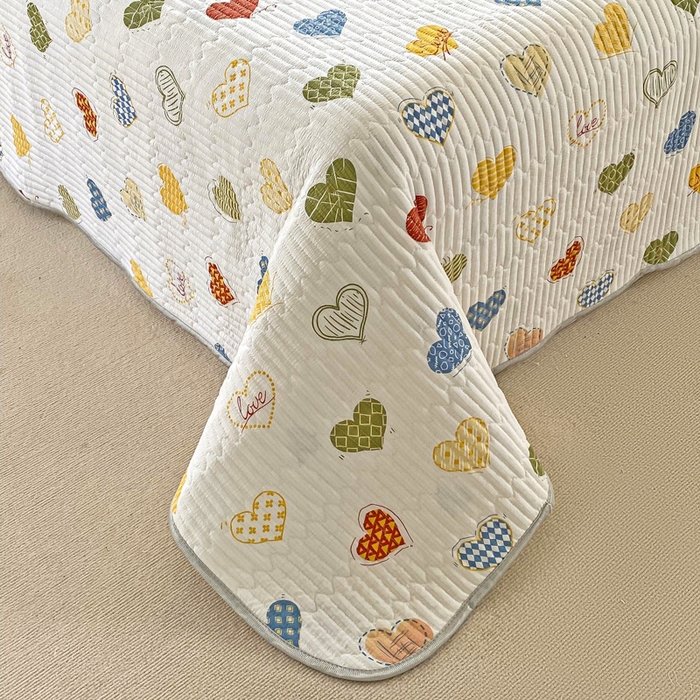 91家纺网 家纺一手货源 找家纺 缦卡琳 2024新款有氧泡泡棉床盖系列 彩虹爱心