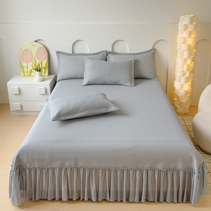 91家纺网 家纺一手货源 找家纺 （总）伊而梦 2024新款A类3D凉感冰豆豆床裙款凉席-仲夏