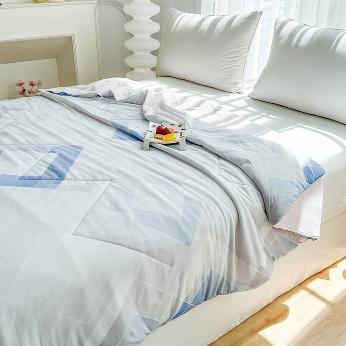 91家纺网 家纺一手货源 找家纺 佳居缘 2025新款A类全锦纶数码印花凉感夏被凉感丝夏被空调被 菱彩