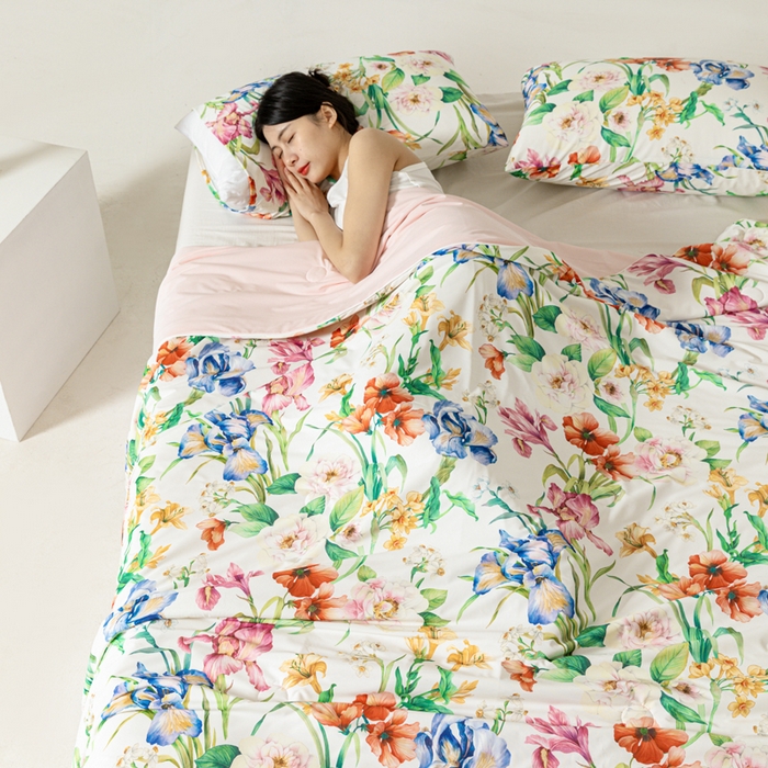 91家纺网 家纺一手货源 找家纺 佳居缘 发2024新款A类印花冰氨凉感夏被 春天里