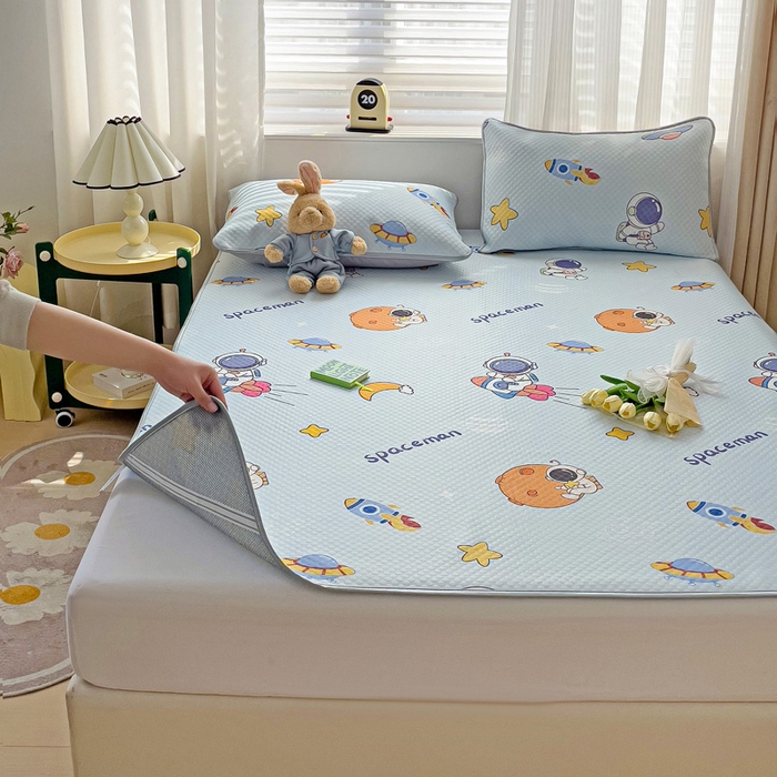 91家纺网 家纺一手货源 找家纺 大柏树 2025新款A类印花凉豆豆冰豆豆床席款凉席 宇航员