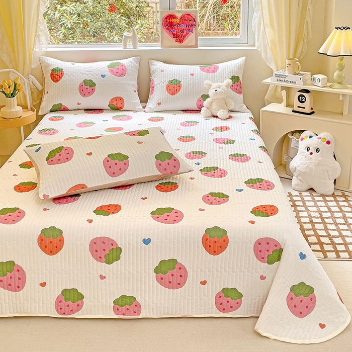 91家纺网 家纺一手货源 找家纺 澳梵家居 2024新款凉感丝软席软凉席床盖夏被四件套件 草莓派