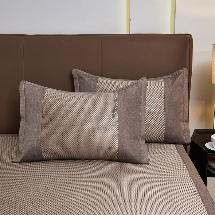 91家纺网 家纺一手货源 找家纺 优姿家纺 2024新款藤王重工刺绣加厚编制冰滕双凉席三件套 香槟