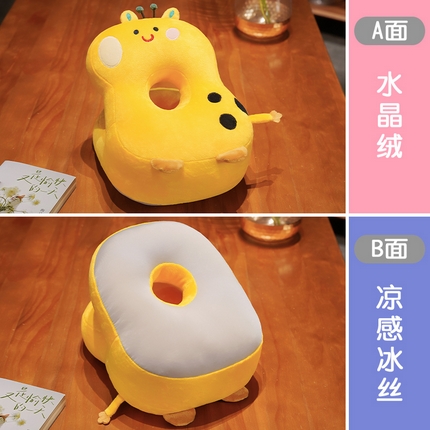仟亿莱 2024新款多巴胺动物系列冰丝双面午睡枕 冰丝双面长颈鹿
